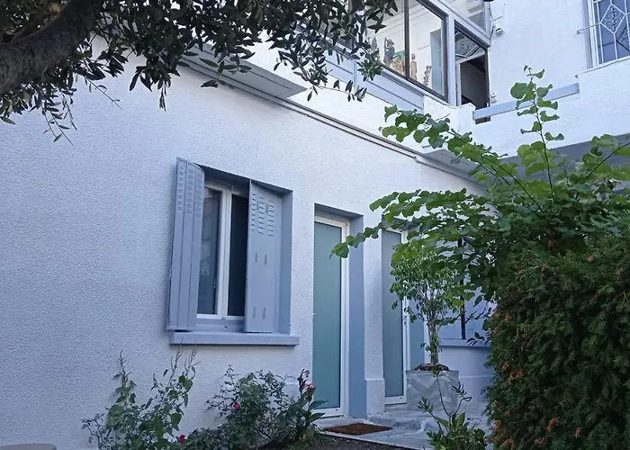 Meublée Indépendante, Avec Piscine, Pour 2 Personnes Apartamento *