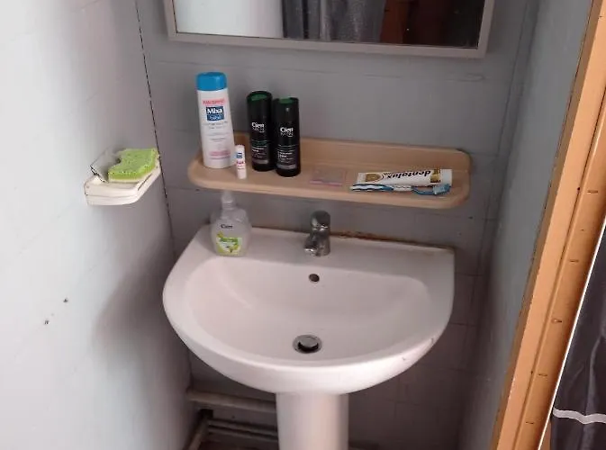 Appartement Independant, Avec Piscine Et Jardin, Direct Gare Aeroport, 1 Lit Pour 2 Personnes Direct Gare Aeroport