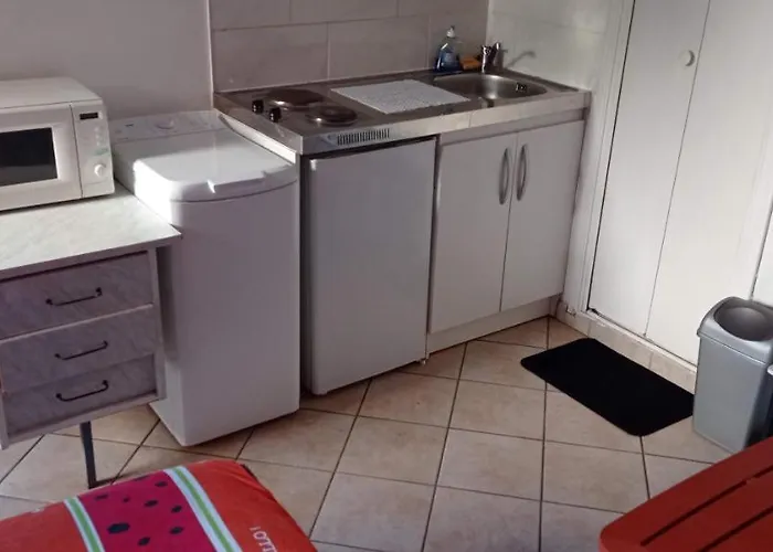 Apartamento Meublée Indépendante, Avec Piscine, Pour 2 Personnes Toulouse